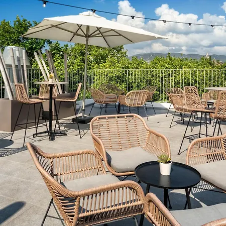 Nivia Born Boutique Hotel-3