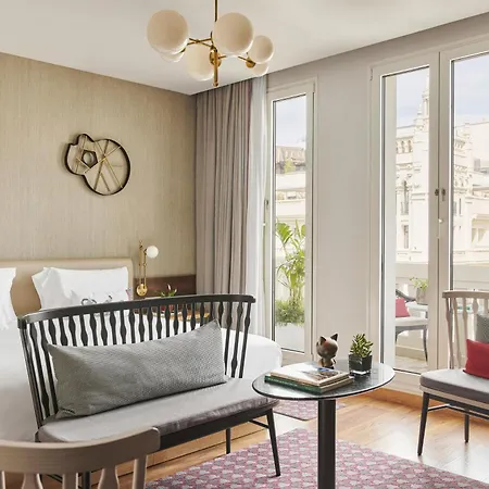 Hyatt Centric Gran Via Madrid-3