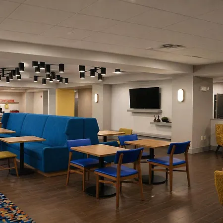 Hampton Inn Oxford/Conference Center-3
