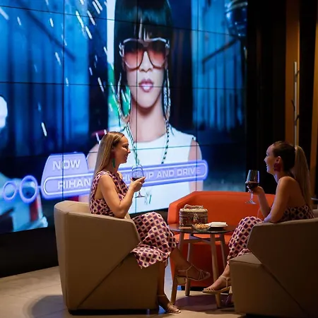 Novotel Madrid Center-3