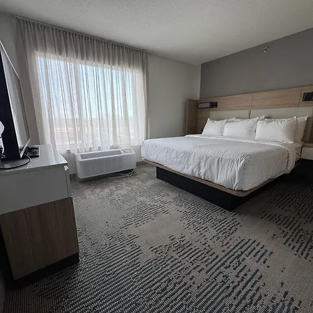Cambria Hotel Appleton-3