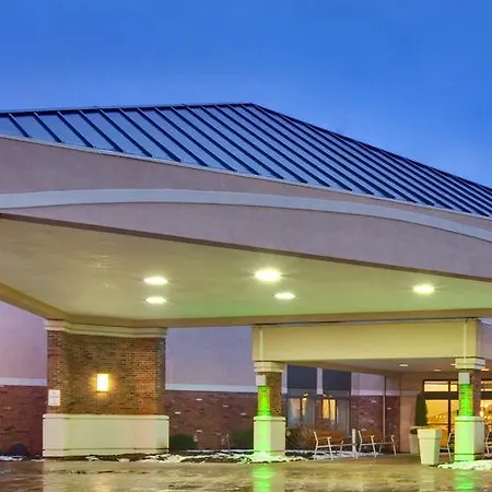 Ramada Plaza Rochester Airport-2
