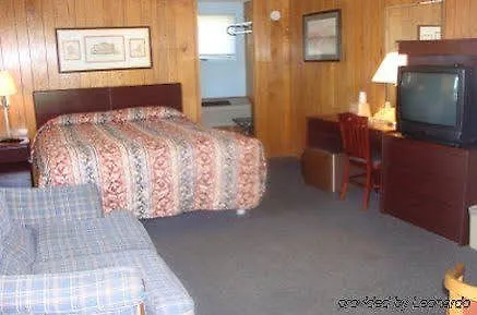Knights Inn International Falls-3