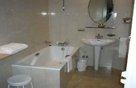 Hotel Alexandra-3