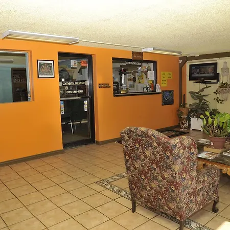 Hwy Express Inn & Suites-2