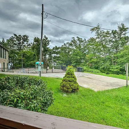 Chalet Village Upper Alpine Condo W/ Pool Access!-2