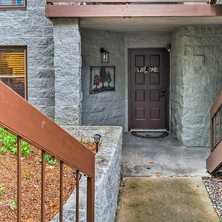Chalet Village Upper Alpine Condo W/ Pool Access!-3