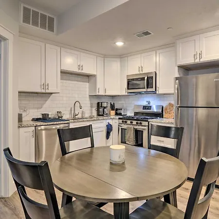 Centrally Located Traverse City Condo 1 Mi To Bay-2