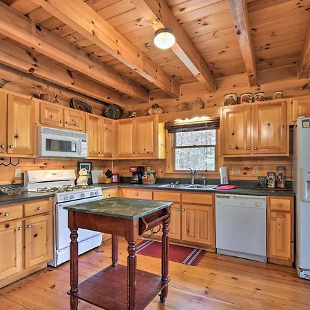 Riverbend Reserve Cabin With Yard And Fire Pit!-3