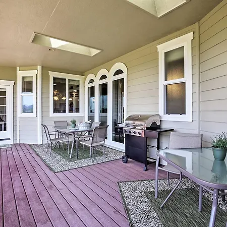 Mcminnville Wine Country Home W/ Hot Tub + Deck-3