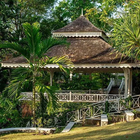 Hibiscus Lodge Hotel-2