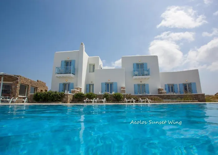 Luxury Hotels in Mykonos Town