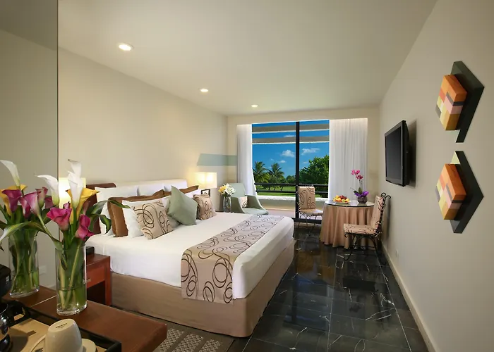 The Grand Oasis Cancun 4 star