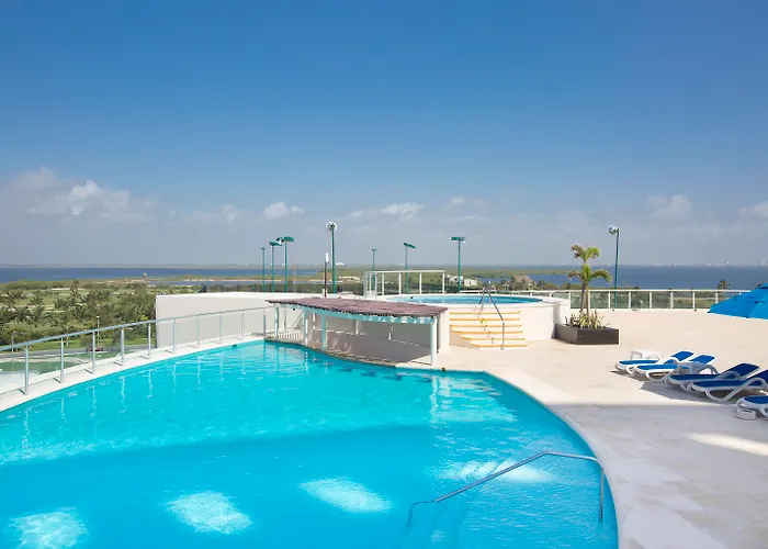 Seadust Cancun Beach Resort