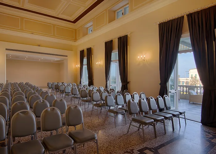 La Spezia 5 Star Hotels