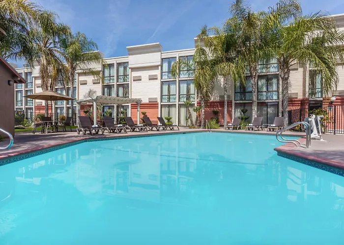Visalia Boutique Hotels