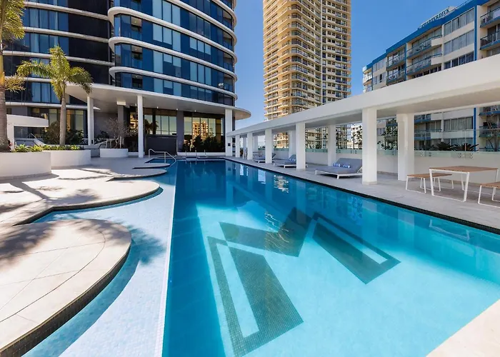 Meriton Suites Surfers Paradise Gold Coast 5 star