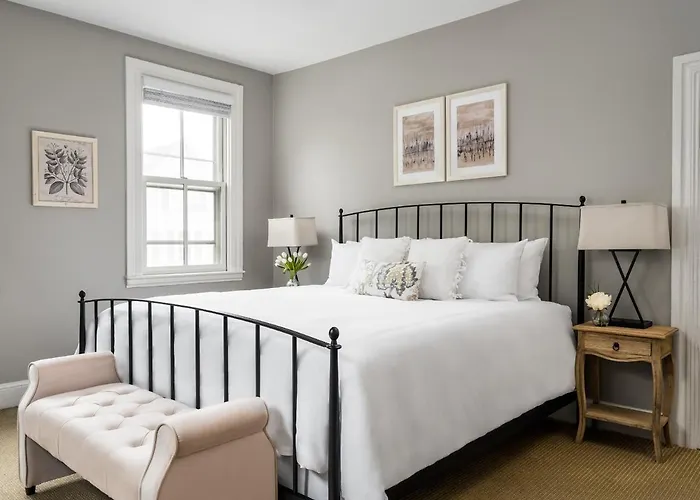 Annapolis 5 Star Hotels