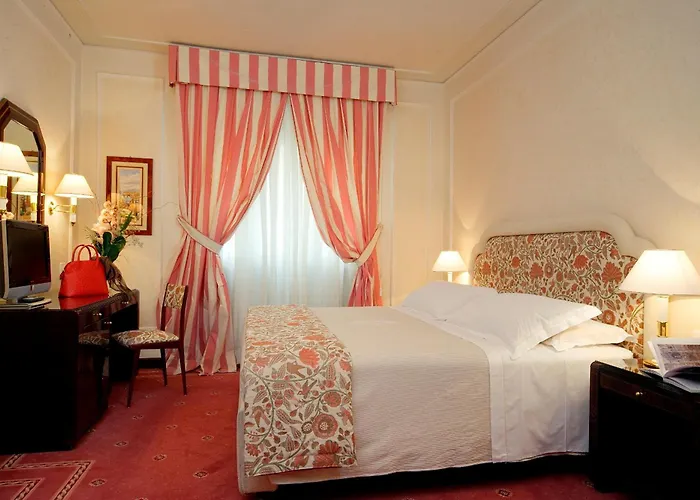 Hotel De La Ville Florence