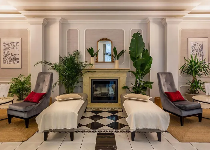 Queen'S Court Hotel & Residence Budapest 5 star