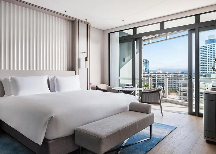 The Langham, Gold Coast And Jewel Residences 5 star