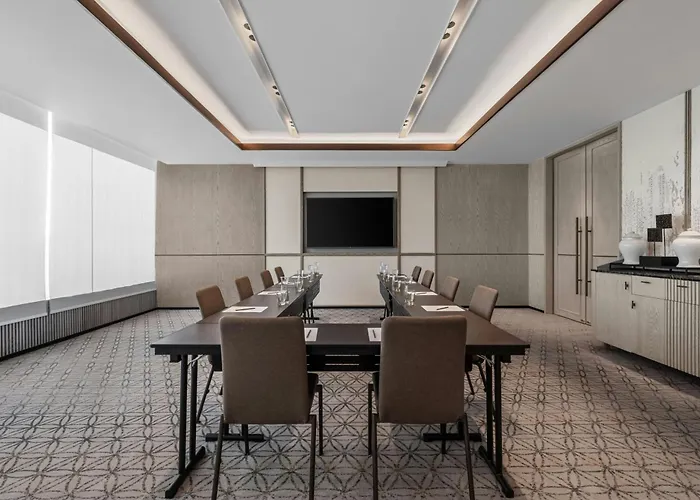 Courtyard By Marriott Phuket Town Hotel