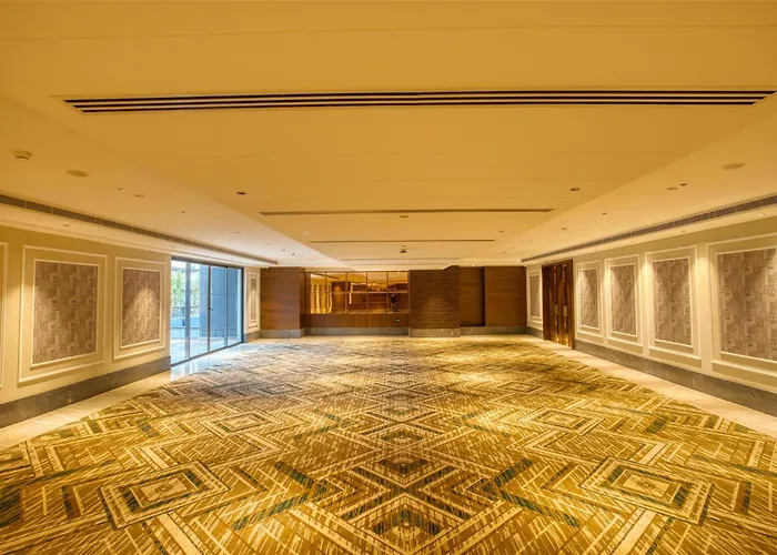 Dhanbad 5 Star Hotels