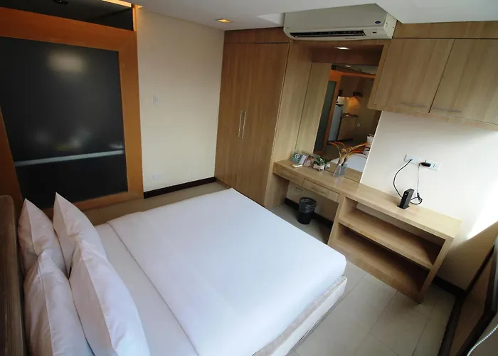 Luxury Hotels in Manila