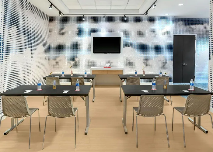 Aloft By Marriott New York Brooklyn Hotel