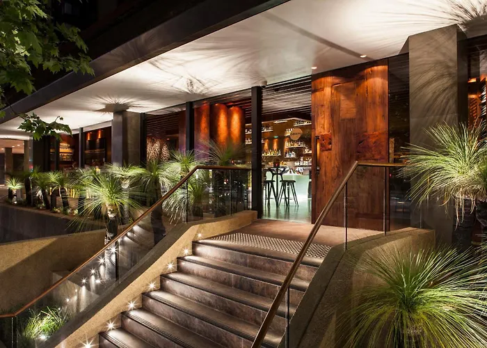 Four Seasons Hotel Sydney 5 star