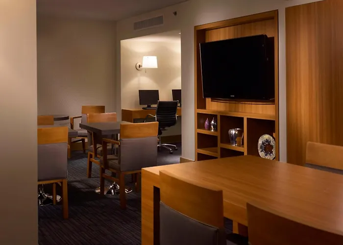 Hyatt Regency Vancouver 4 star
