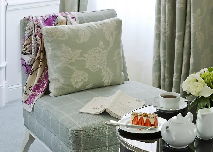 Hotel San Regis Paris 5 star