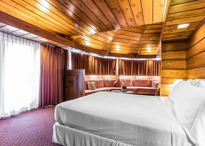Eureka Springs 5 Star Hotels