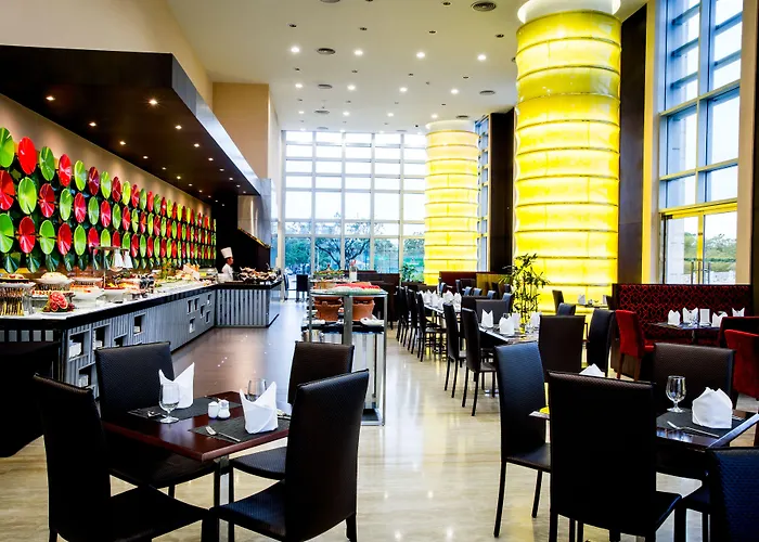 Grand Mercure Danang 5 star