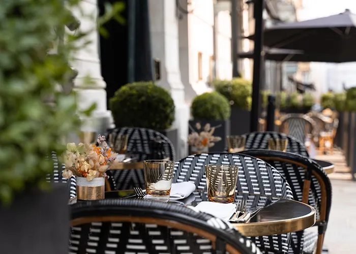Grand Powers Hotel Paris 5 star