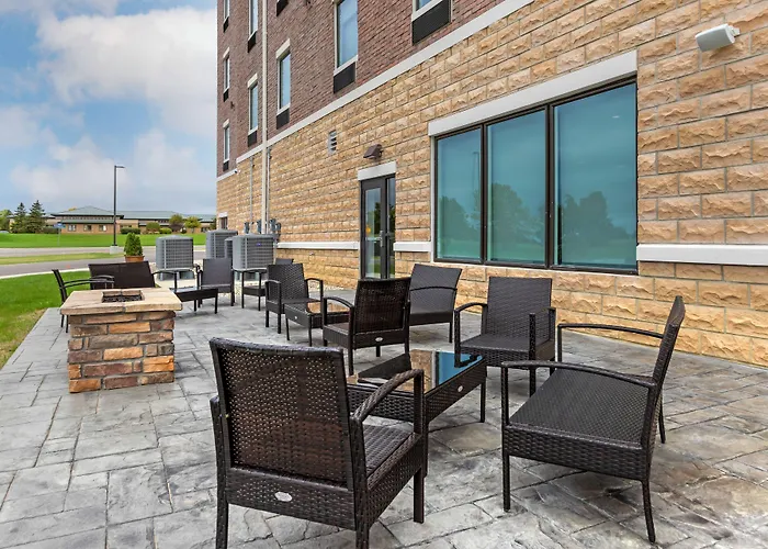Ann Arbor 5 Star Hotels
