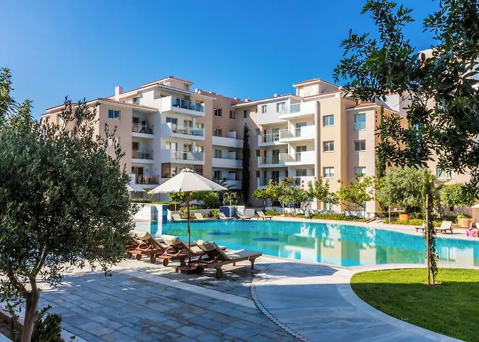 Elysia Park Aparthotel Paphos