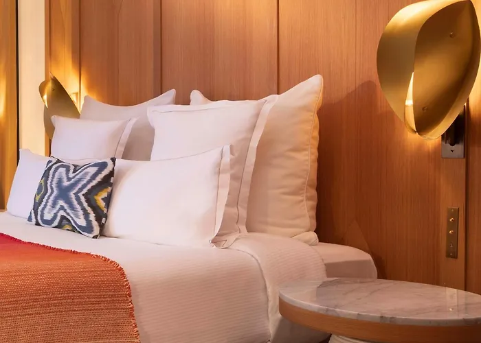 Hotel Vernet Champs Elysees Paris 5 star