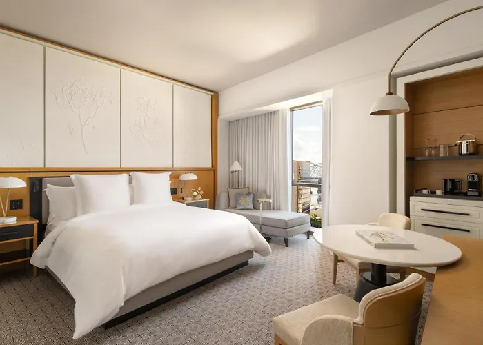 Four Seasons New Orleans Hotel 5 star