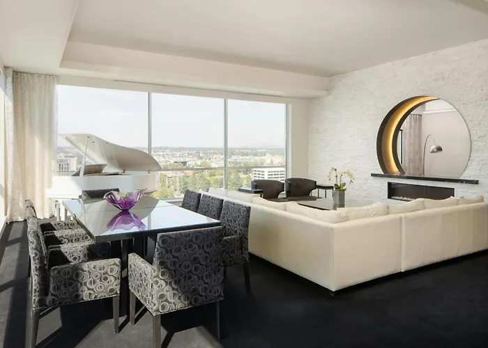 The Davenport Grand, Autograph Collection Hotel Spokane