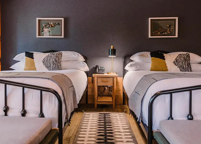 Valle de Bravo 5 Star Hotels