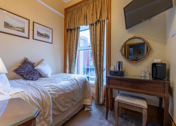 Penrith 5 Star Hotels