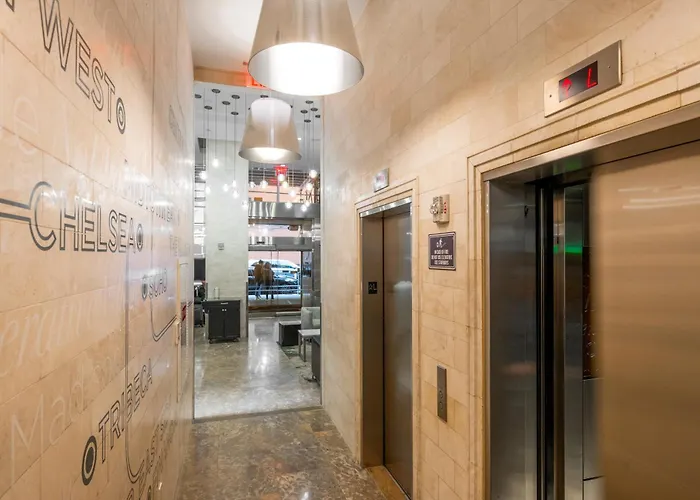 Distrikt Hotel New York City, Tapestry Collection By Hilton