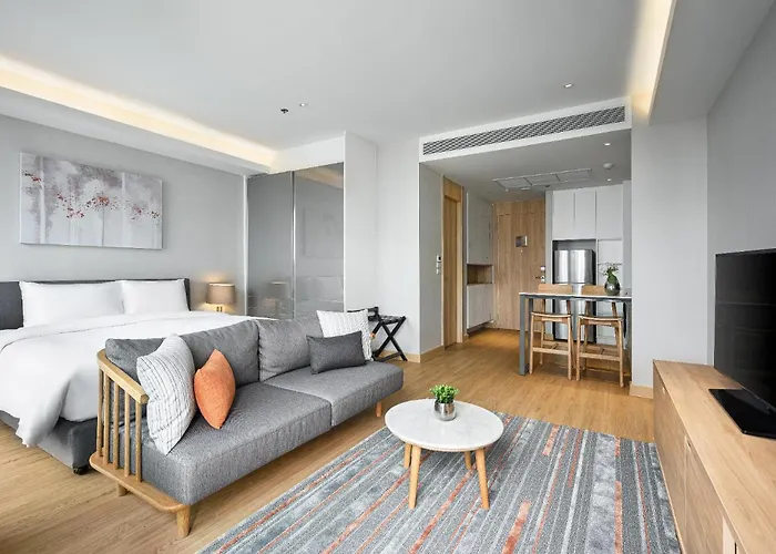 Oakwood Suites Bangkok 5 star