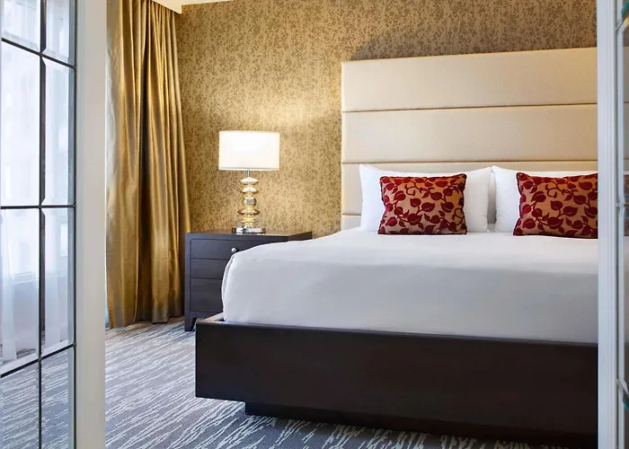 Fairmont Waterfront Hotel Vancouver 5 star