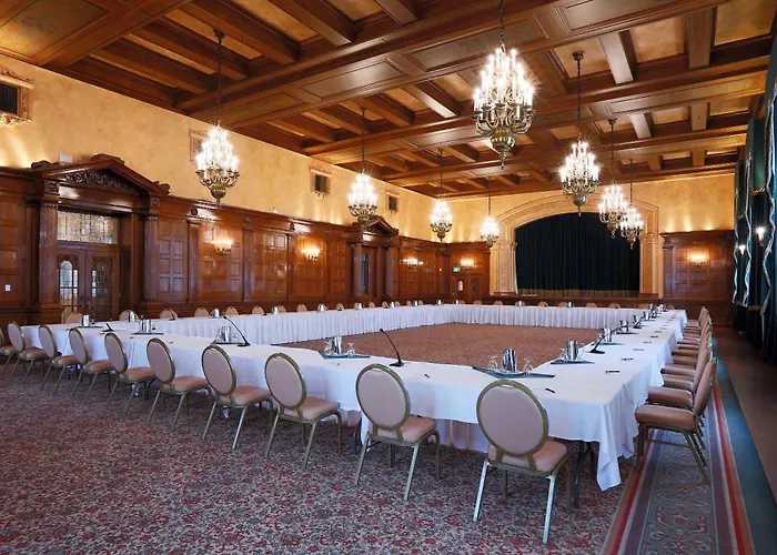 The Fort Garry Hotel, Spa And Conference Centre, An Ascend Collection Hotel Winnipeg