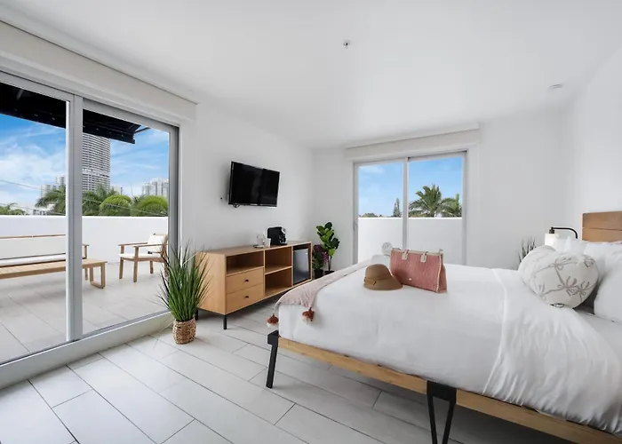 The Meridian Hotel By At Mine Hospitality Miami Beach