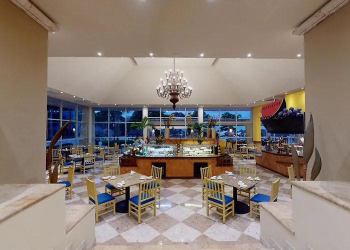 Grand Park Royal Cancun (Adults Only)