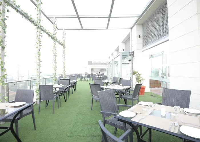 Luxury Hotels in Agra (Uttar Pradesh)