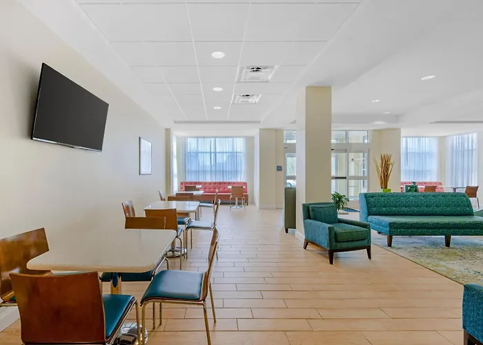 Altoona 5 Star Hotels